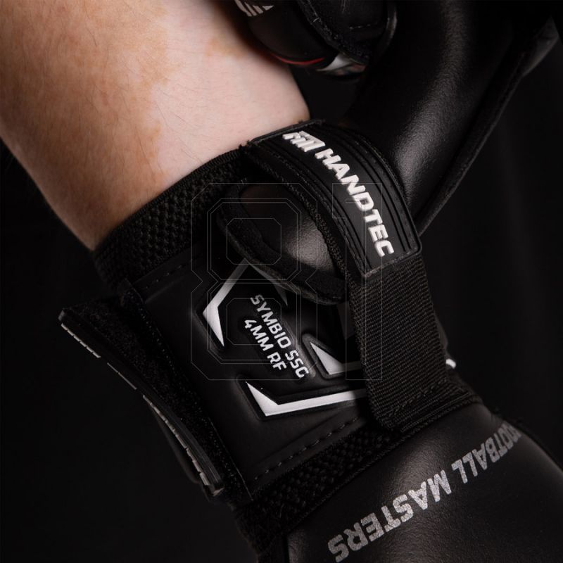 3. FM Invictus X Training gloves S953177