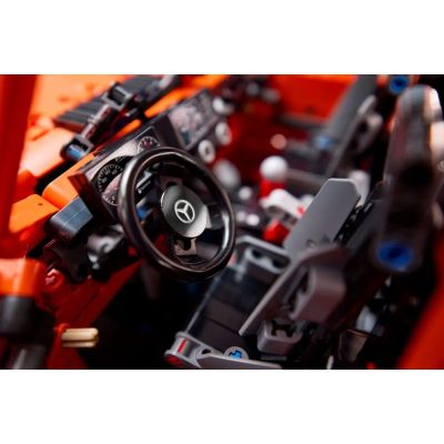 25. LEGO Technic 42177 Mercedes-Benz G 500 PROFESSIONAL Line