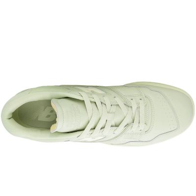 3. New Balance unisex BB550MCC shoes