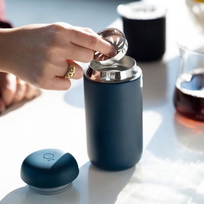 3. Carter Move Mug Fellow 473 ml thermal mug navy blue