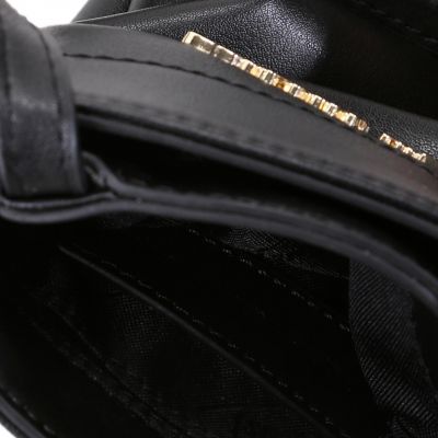 3. Tommy Hilfiger Veg Luxe Phone Wallet AW0AW11886