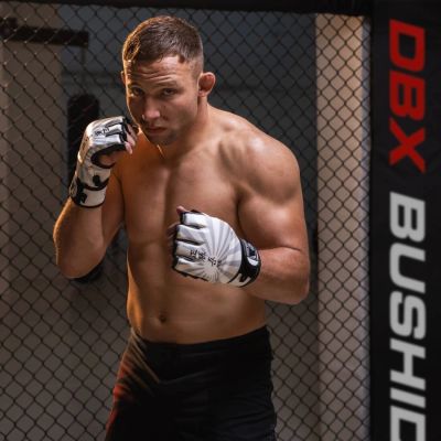 14. MMAM Gloves - Japan - Valor Series