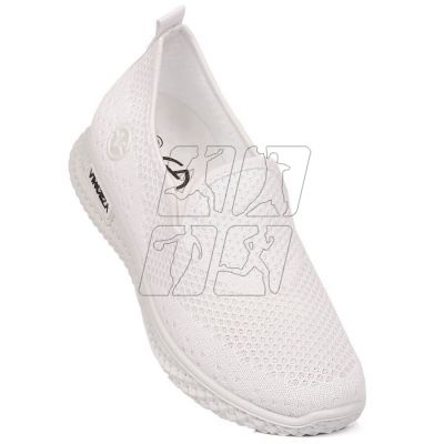 2. Vinceza W JAN190B sports shoes, white