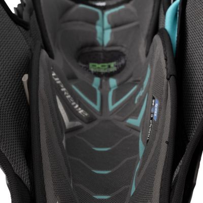 6. Bauer Supreme Fuse Junior Hockey Shin Guards