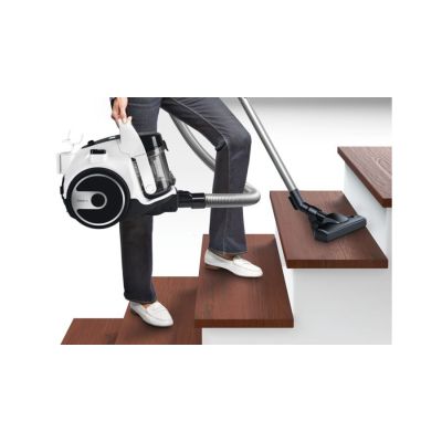 4. BOSCH BGS 05A222 vacuum cleaner