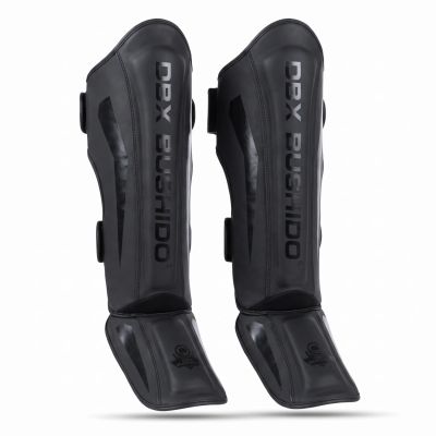 21. Shin guards - "Black Master" shin guards - S