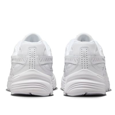 4. Nike Initiator 394053-100 shoes