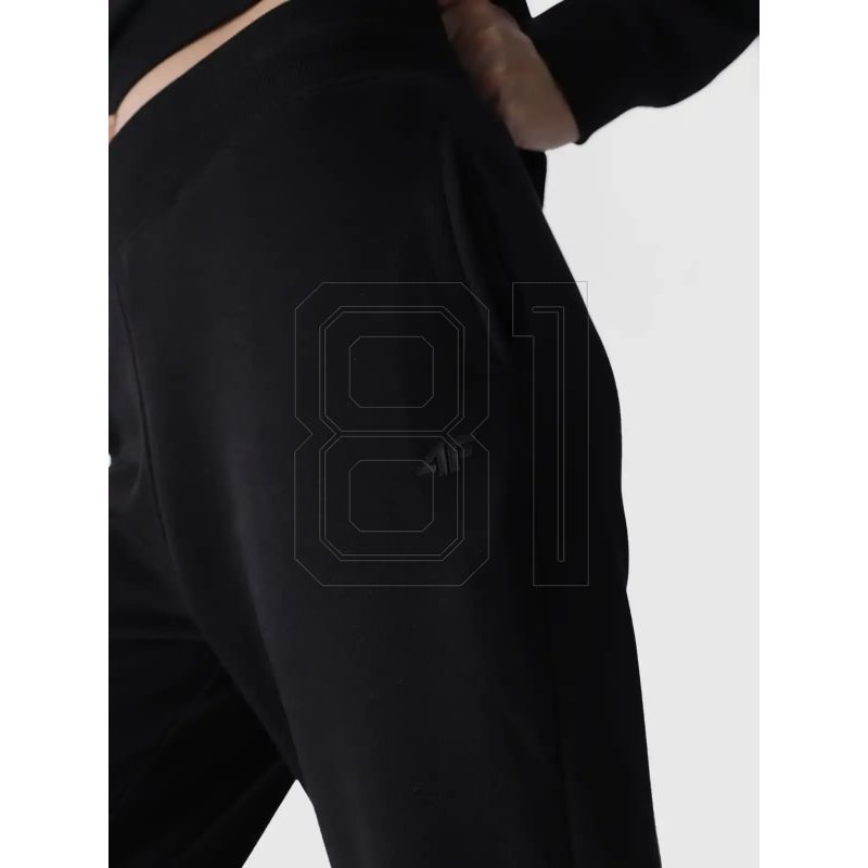 3. Women&#39;s trousers 4F 4FWMM00TTROF0946-20S