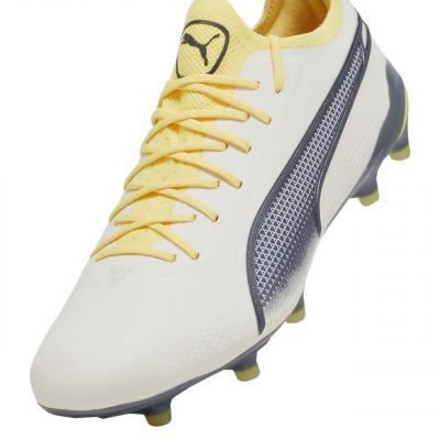 4. Puma King Ultimate FG/AG M 107563 05 football boots