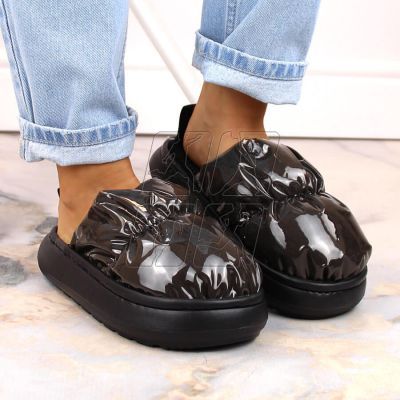 9. Home slippers metallic Big Star W INT1910 black