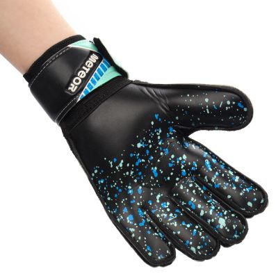19. Meteor Defense 6 17360 Goalkeeper Gloves