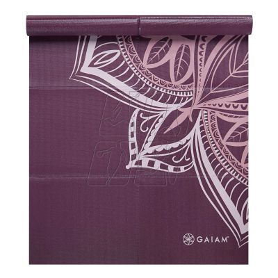 7. Yoga Mat Gaiam Cranberry Point 2 MM 63640