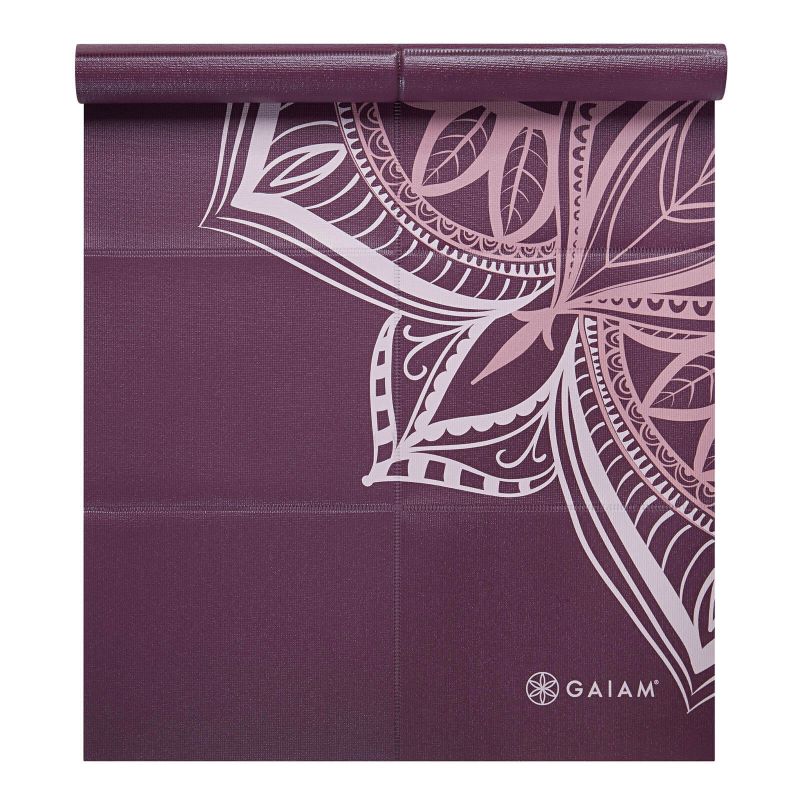 7. Gaiam Cranberry Point 2 MM 63640 yoga mat