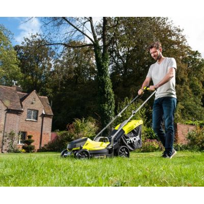 2. RYOBI RLM18X33B40 18V Cordless Lawn Mower