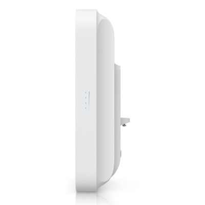 2. Ubiquiti U5G-MAX-OUTDOOR 5G Router