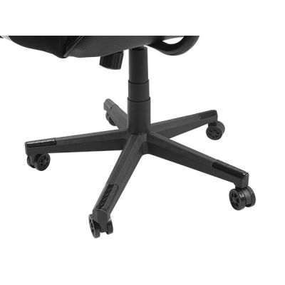 21. FURY AVENGER XL GAMING CHAIR BLACK AND WHITE NFF-1712