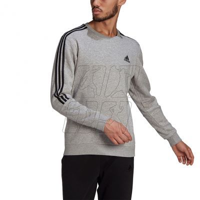 2. Adidas Essentials Sweatshirt M GK9580