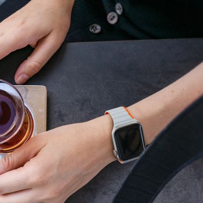 10. Magnetic Apple Watch SE, 9, 8, 7, 6, 5, 4, 3, 2, 1 (41, 40, 38 mm) Dux Ducis Strap (LD Version) - gray-orange