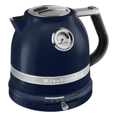 2. KitchenAid Electric Kettle 5KEK1522EIB