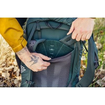 6. Tour backpack Gregory Paragon 60 M/L, alpine black