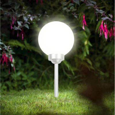 17. SOLAR LAMP MILKY GLOBE 20x53.5CM