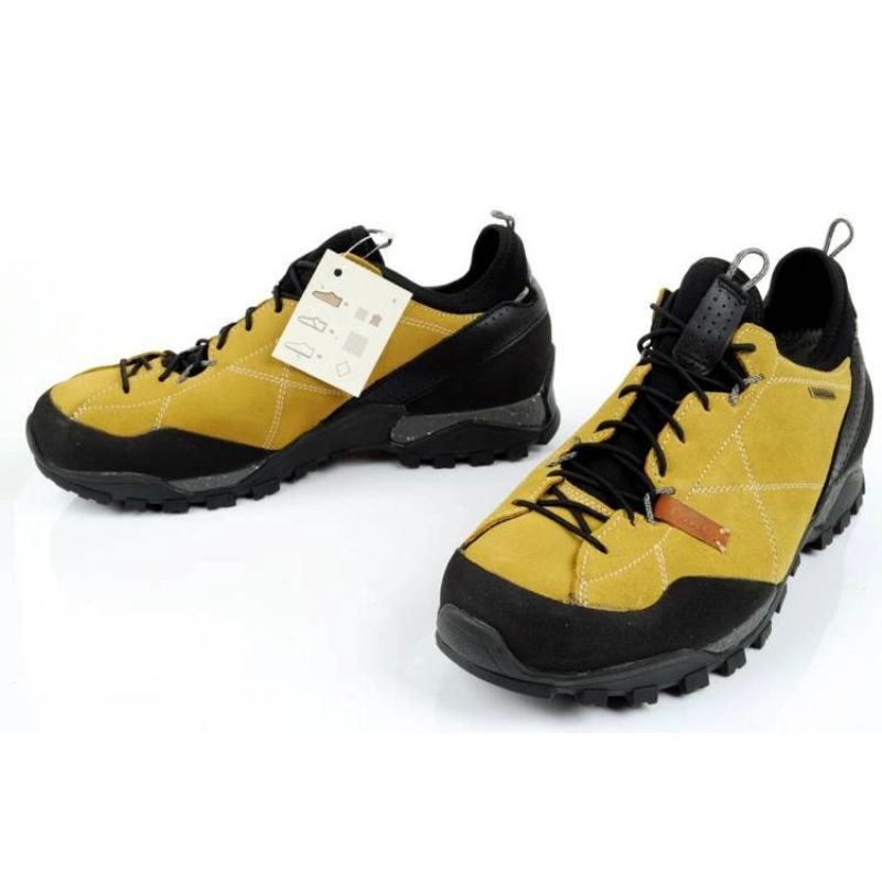 9. Aku Nativa GTX M 628583 trekking shoes