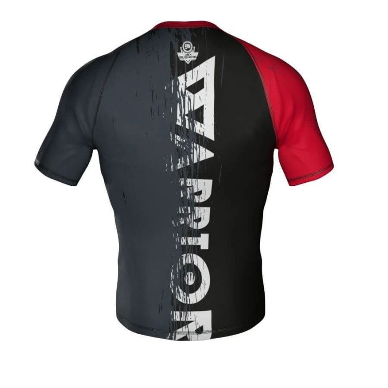 5. The "Wolf" compression rashguard is made of DBX MORE DRY XL material.