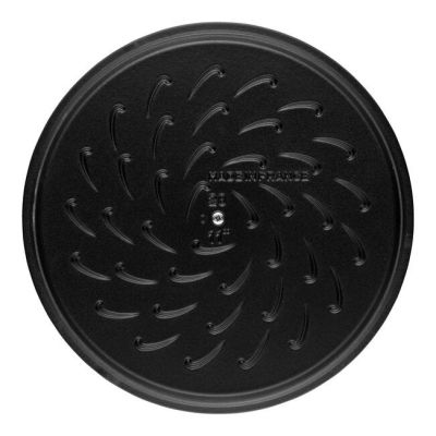 2. Staub 40511-471-0 2.4 l Cast Iron Cocotte