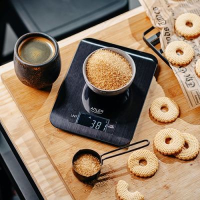 8. ADLER AD 3183b kitchen scale black
