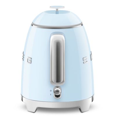 36. SMEG Kettle KLF05PBEU 0.8L pastel blue mini kettle