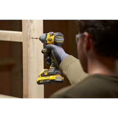 11. Stanley FATMAX SFMCF830B-XJ Powered Screwdriver/Impact Driver 3200 RPM Black, Yellow