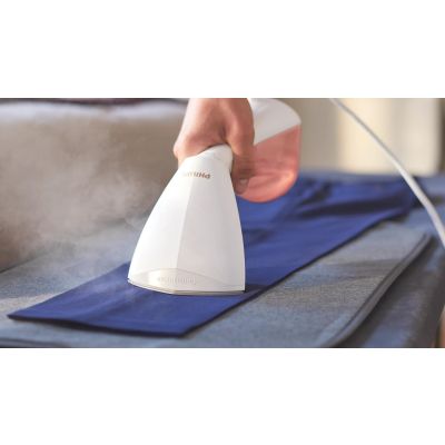 55. PHILIPS GC 801/10 Garment Steamer