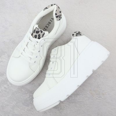 4. Vinceza W 89144 JAN418B Platform Shoes