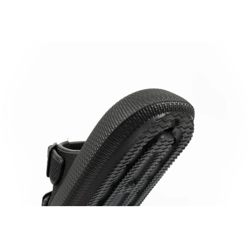 8. CMP M 3Q90647 U901 flip-flops