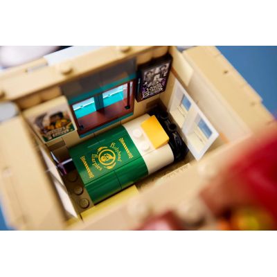 10. LEGO Harry Potter 76437 - The Burrow - Collector's Edition