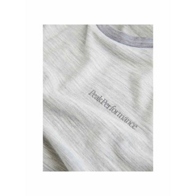 4. Peak Performance W Magic Crew Thermal Shirt Gray