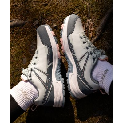 12. Hi-Tec Hiest Low WP W 92800657927 Shoes