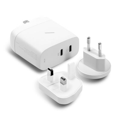 2. Native Union Fast Charger PD 67W