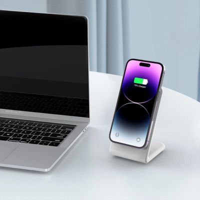 9. Tech-Protect QI15W-A38 MagSafe Wireless Charger - White