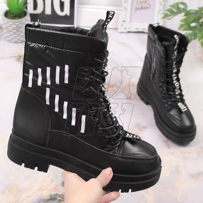 2. Lace-up snow boots on the Vinceza W JAN167 platform