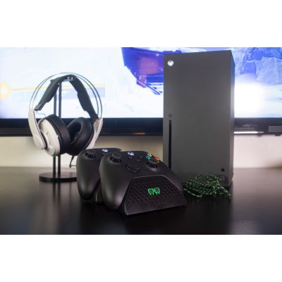 9. Venom VS2881 Game Console Part/Accessory Docking Station