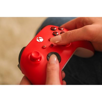 167. Microsoft Xbox Series Controller - Pulsating Red