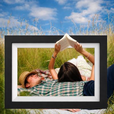 9. Wozinsky WRC-32 10.1" Digital Photo Frame with Frameo 32GB App - Black