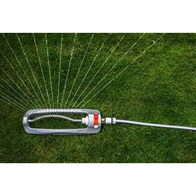 2. White Line metal oscillating sprinkler