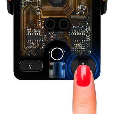 3. XBLITZ AUTOMATIC CAR HOLDER WITH CHARGING FX7