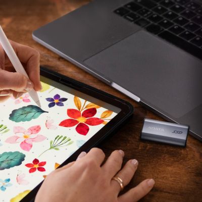 10. Adata SC750 500G USB3.2C External SSD 1050/1000MB/s