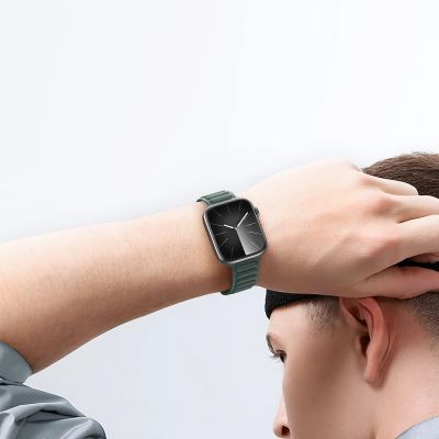 10. Magnetic Dux Ducis Strap BL for Apple Watch 38 / 40 / 41 mm - green