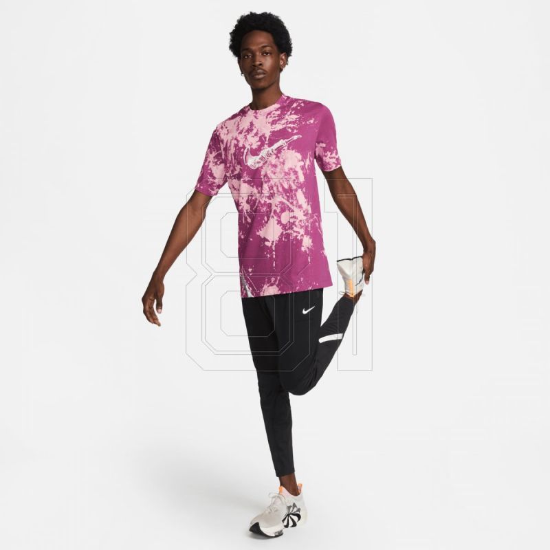 5. Nike Dri-FIT M DZ2729-653 T-shirt