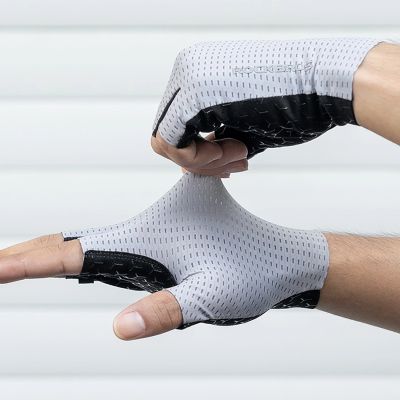 4. Rockbros Breathable Short Finger Cycling Gloves, Size: L - Gray