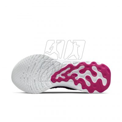 6. Nike React Infinity Run Flyknit 3 W DD3024-500